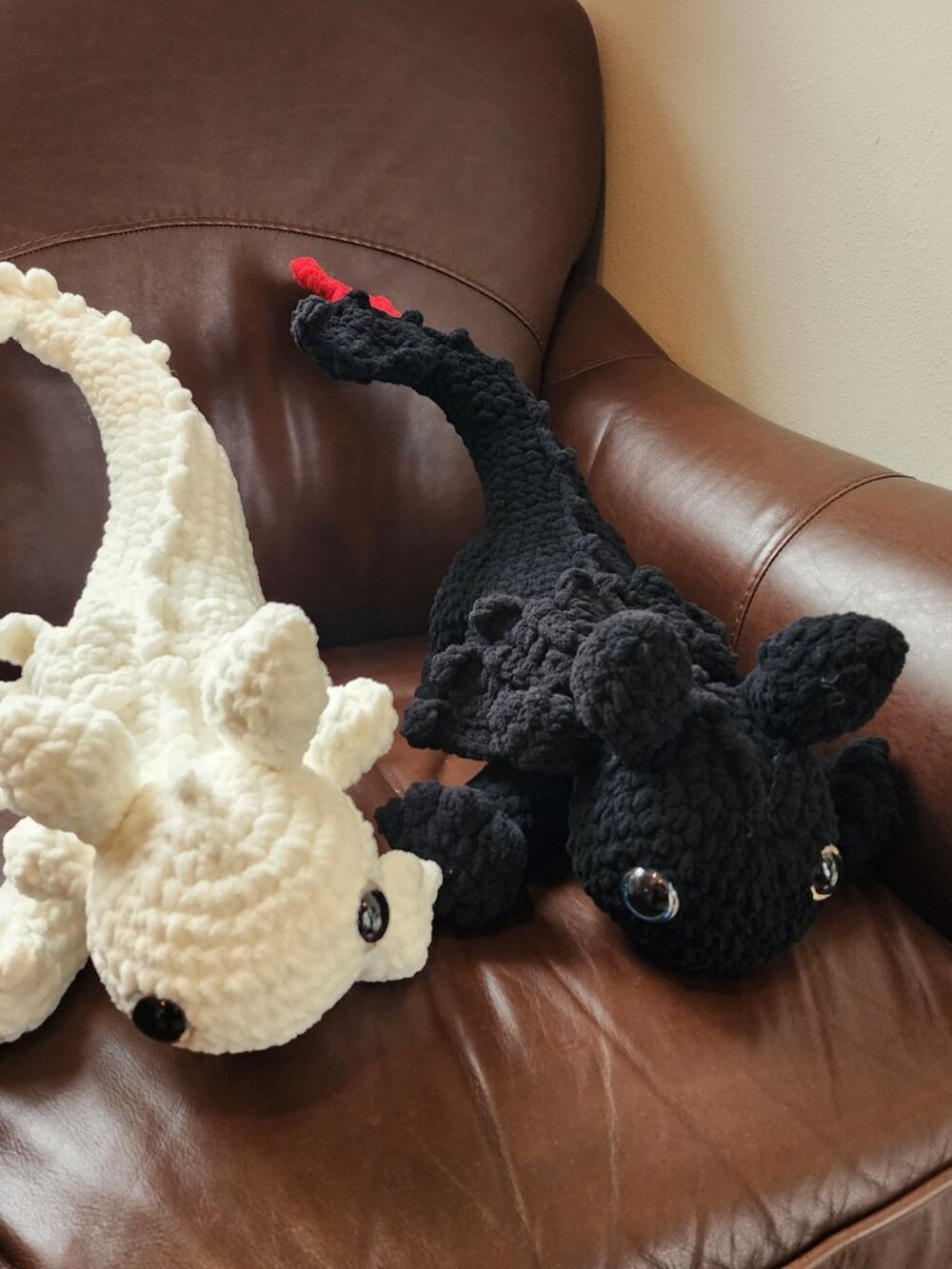 Back Playful Dragon - Handmade Crochet Plushie - Picture 12 of 12